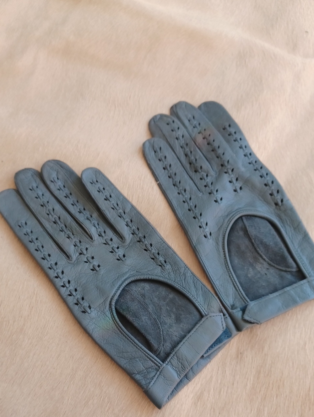 Leather Gloves